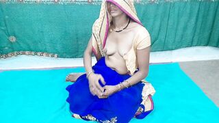 Meri randi Biwi ka dudh Piya or kiss bhi kiya fir tange utha kar chod Diya Indian desi wife boobs sucking and kiss and cumshot