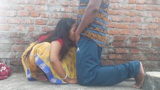 Deshi Pooja Bhabhi Come in Oldest House Chhat Fast Floor Fucking Video