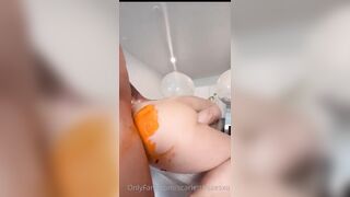 ScarlettKissesXO POV Icing Cumshot OnlyFans Video Leaked